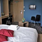 罗卡国会酒店 3* 科希策