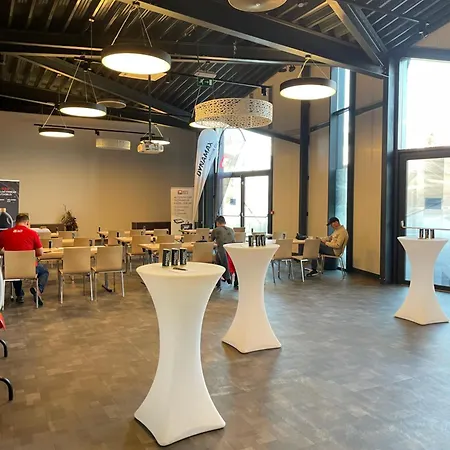 Kongres Roca Отель