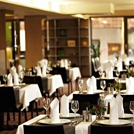 酒店 罗卡国会酒店 3*