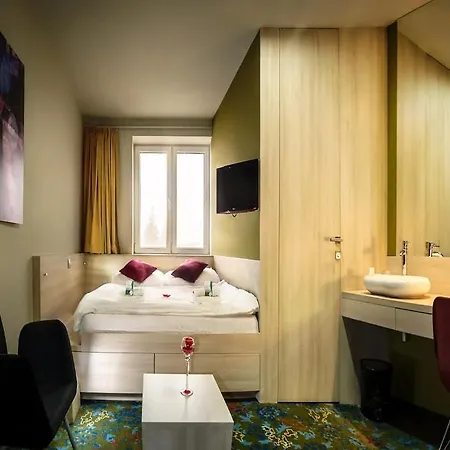 Отель Kongres Roca 3*